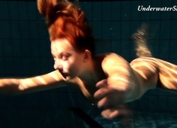 Edwige Slutty Teen Underwater