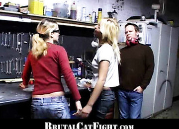 Two Blondes Collegues Are Fighting At Work
