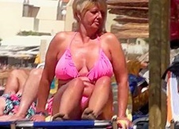 Spy Beach Mature Granny Saggy Huge Nipples
