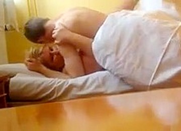 Porno italien,Jeune polonaise baisée,Jeune roumaine baisée