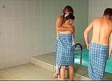 Vyšukaná Ruska,Sex v sauně