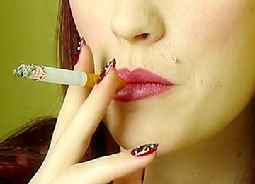 Rapariga Fumadora