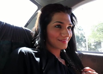 Picking Up A Horny Transsexual Slut Camila Ramirez In The Taxi