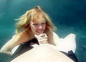 Alexia Rae Underwater Blowjob