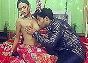 Indisches Mädchen gefickt,Heißes Küssen,Heiße MILF gefickt