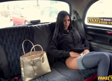 Taxi Cabine Is The Perfect Place For Good Fuck If You Ask This Brunette