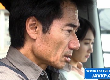 Asiatische Mutter gefickt,Ehemann schaut zu,Japanischer Teenager gefickt,Heiße MILF gefickt