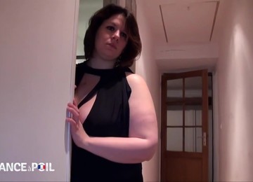 Kräftige Schöne Frau,Große Titten,Französisch-Porno,Heiße MILF gefickt