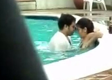 Spying On An Indian Couple Fucking In A Public Pool