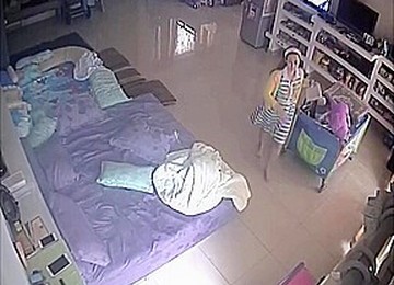 Indonesian Mom On IP Cam