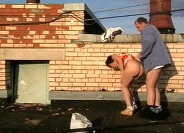 British Amateur Couple Fuck On The Roof