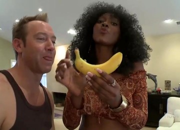 Ebony Loves White Meat - Interracial Sex