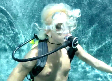Underwater Scuba Dive, Under Water, Fabulous Scuba Get Ready