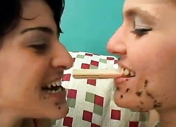Girls Make Out With Messy Food Faces