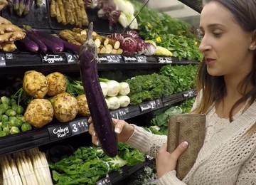 Inspiring Senorita Visits The Supermarket For The Nasty Flashing