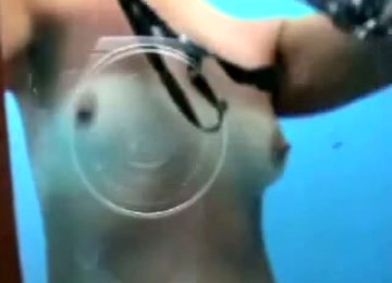 Spy Cam Video In Beach Cabin Caught Amateur Girlie Changing Stuff