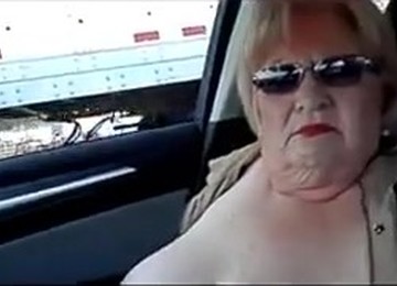Bbw Nude Flashing And Masturbating In Car