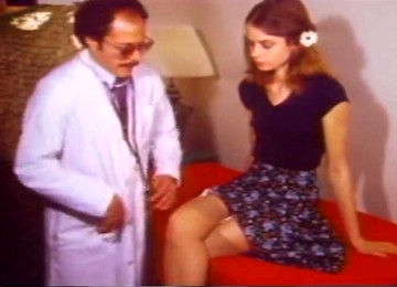 Dr. Flasher Gives Her A Full Examination - Vintage