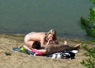 Amateur Couple Did Not Give A Fuck And Enjoyed Outdoor Sex On The Beach