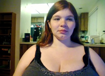 Kräftige Schöne Frau,Große Titten,Monsterschwanz,Webcam Fick