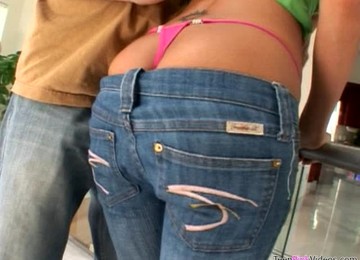 Jeans Stretti,MILF Sexy Scopata
