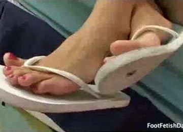 Flip Flop Shoe Dangle