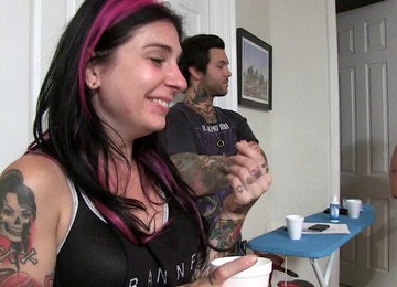 Horny Tattooed Cougar Prides Her Nice Ass At The Backstage