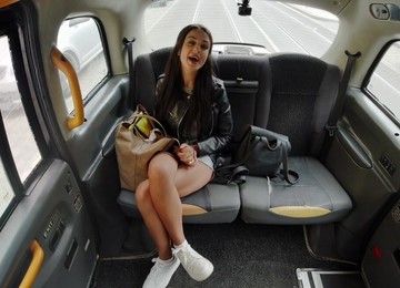 Beautiful Brunette Wanted Sex With This Horny Taxi Driver Because She Had Great Reviews