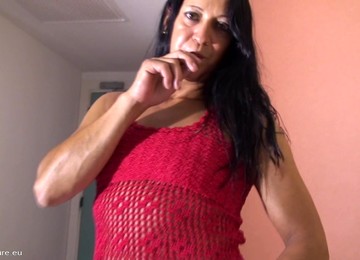 Belen Is An Irresistible Milf Who Enjoys Toying Herself