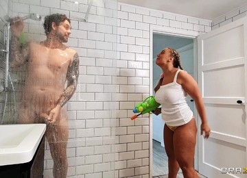 Britische Schlampe,Heißer Pärchen-Sex,Geile Hausfrau,Sex in der Dusche
