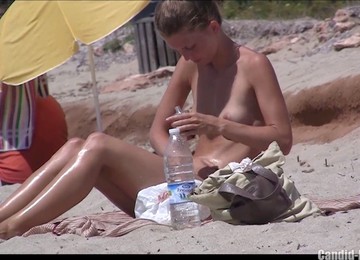 Nudist Beach, Nudist Teen
