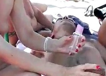 Naomi1 A Slut On The Public Beach. Mp4