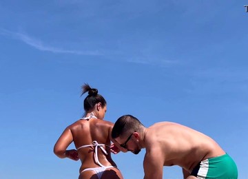 Nahrávky amatérského sexu,Šukačka na pláži,Outdoorový sex