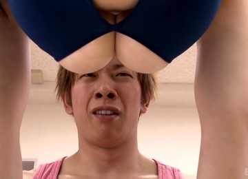 Fine Backside Okita In The Gym - Busty Asian Teen