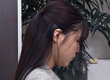 Adolescentes japonesas folladas,Sexo en la oficina,Meada en la boca