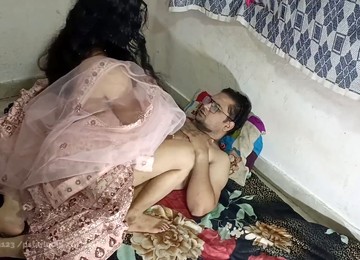 Азијаткиње се јебу,Девојка из Индије јебана,Милфара јебана,Секс на свадби
