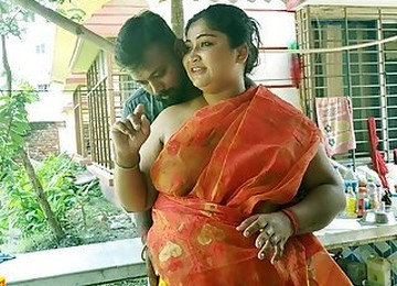 Hot Bhabhi First Sex With Devar! T20 Sex