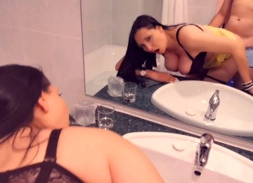 Amateur-Sex-Aufnahmen,Hotel Fick,Sex in der Dusche,Stiefmutter und Sohn