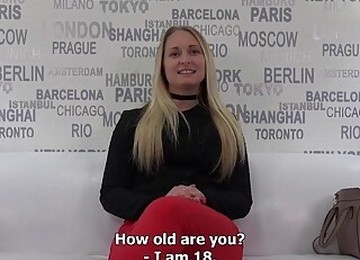 Amateur-Sex-Aufnahmen,Sexy Arsch,Heiße Blondine gefickt,Tschechischer Teenager gefickt,Egoperspektive
