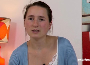 Deutsches Mädchen gefickt,Freundin Gefickt,Masturbation,Natürliche Titten,Teenager-Solo