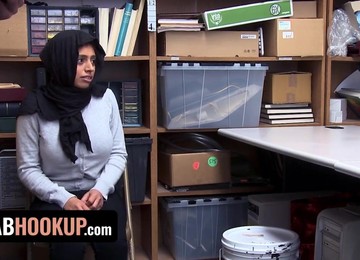 Big Titted Thief Ella Knox Submits Her Plump Pussy To Perv Officer In The Backroom - Hijabi Thief Reality