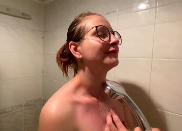 Freundin Gefickt,Sex in der Dusche