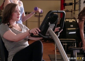 This Gym Instructor Has A New Way Of Working Out, Check Is Out