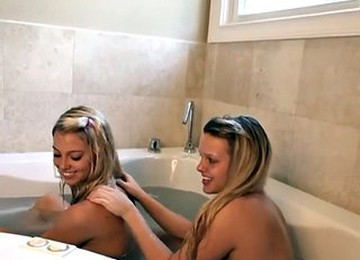 Petite Teen Lesbians Naked In The Bathtub