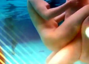 Нудистички секс,Скривена камера порнић,Јебање под водом