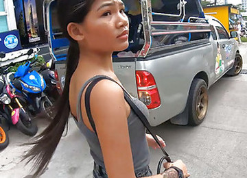 Adolescenti che Scopano,Ragazza Tailandese Scopata